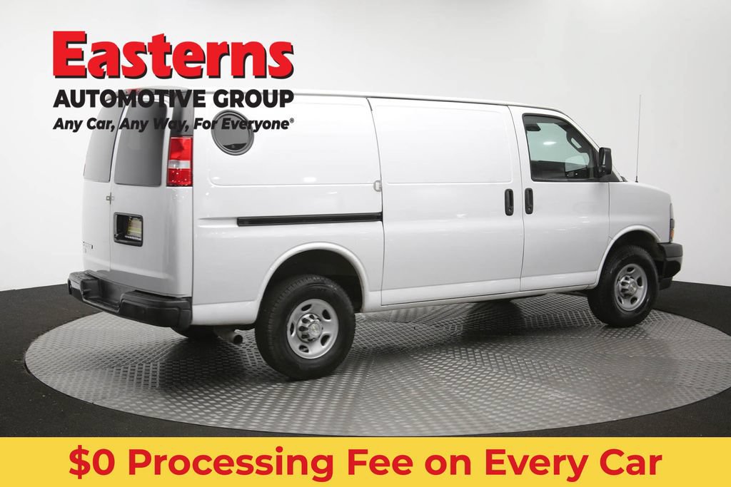 Used 2021 Chevrolet Express 3500 w/ Driver Convenience Package RWD image 38