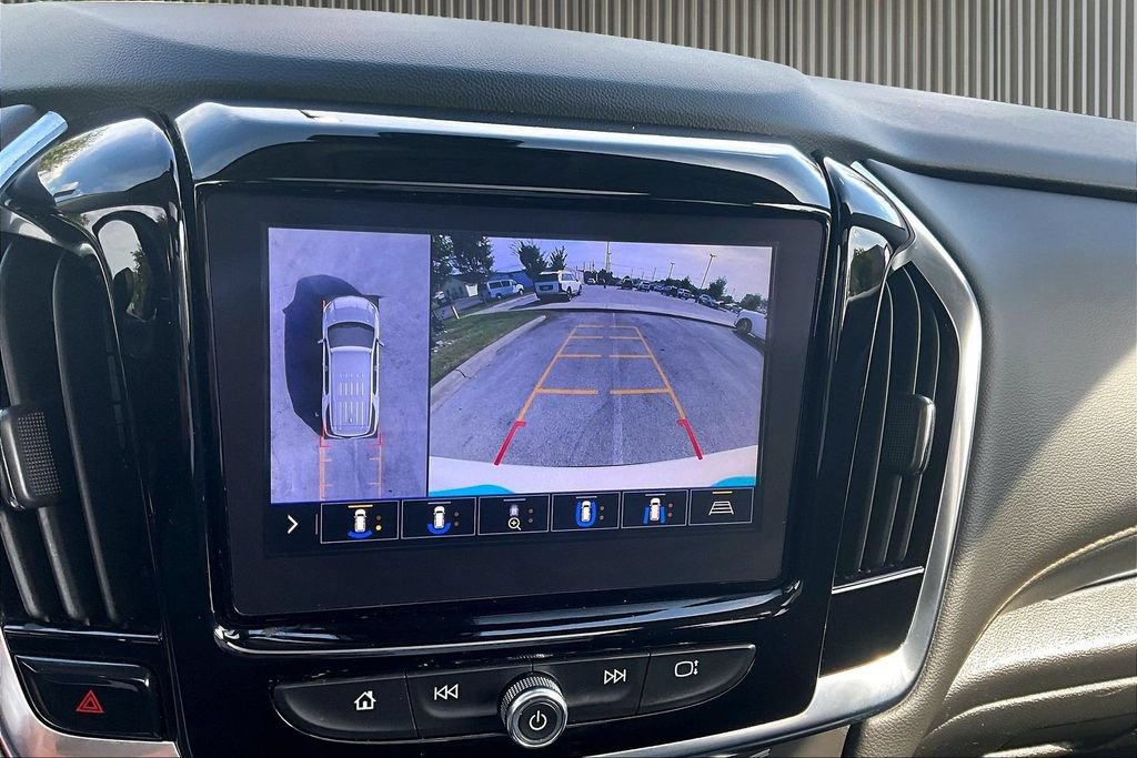 Used 2021 Chevrolet Traverse RS AWD/4WD image 22