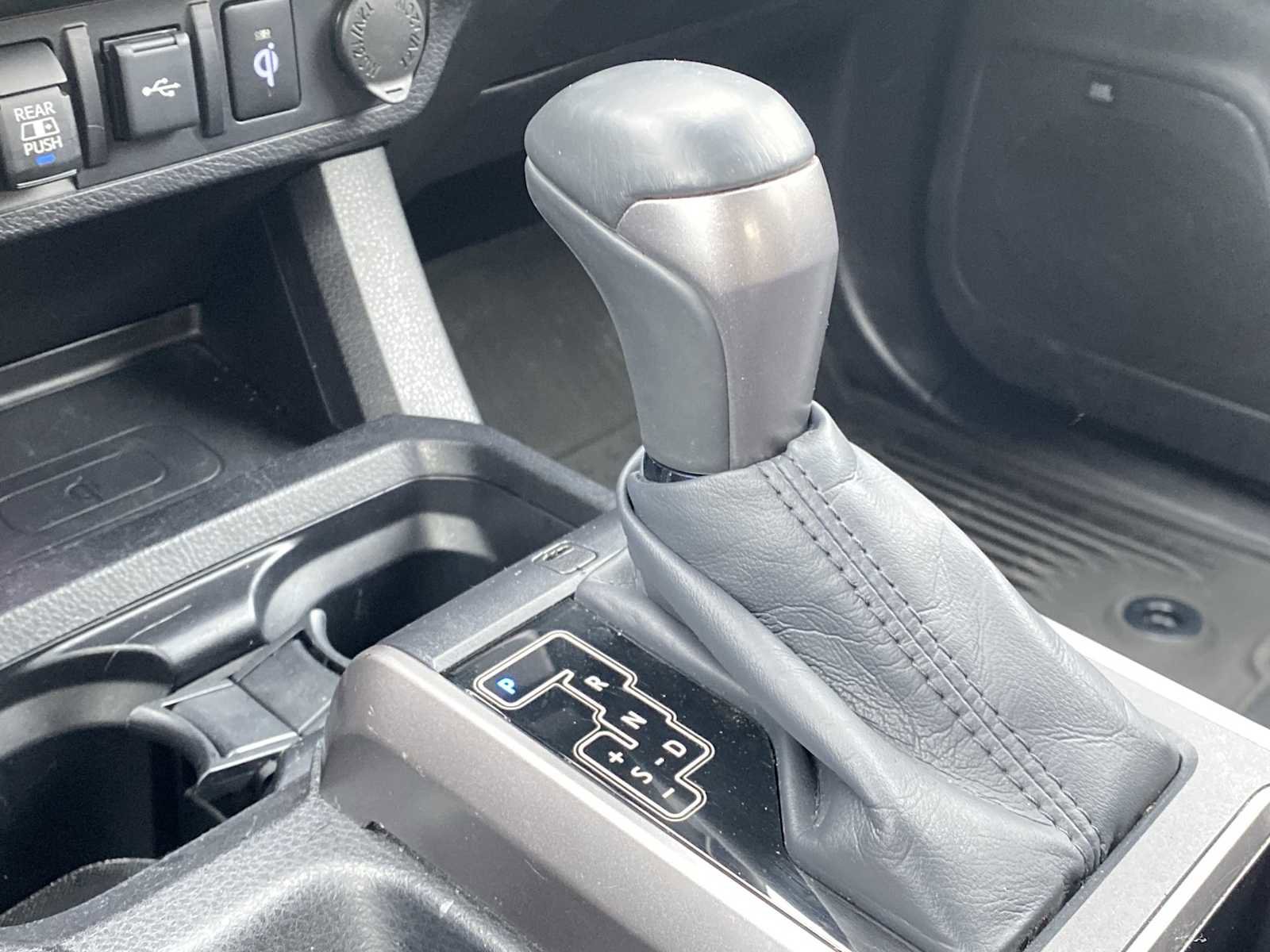 Used 2023 Toyota Tacoma Limited w/ Black Out Package (TMS) image 19