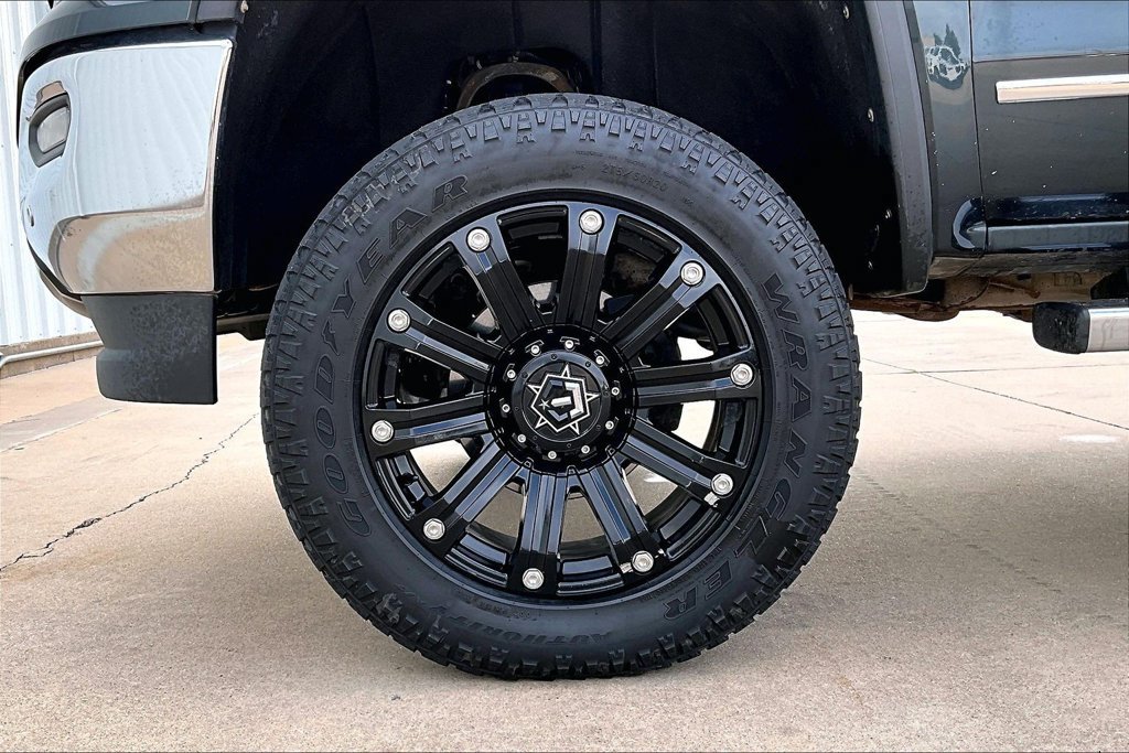 Used 2018 GMC Sierra 1500 SLT w/ Texas SLT Premium Package AWD/4WD image 10