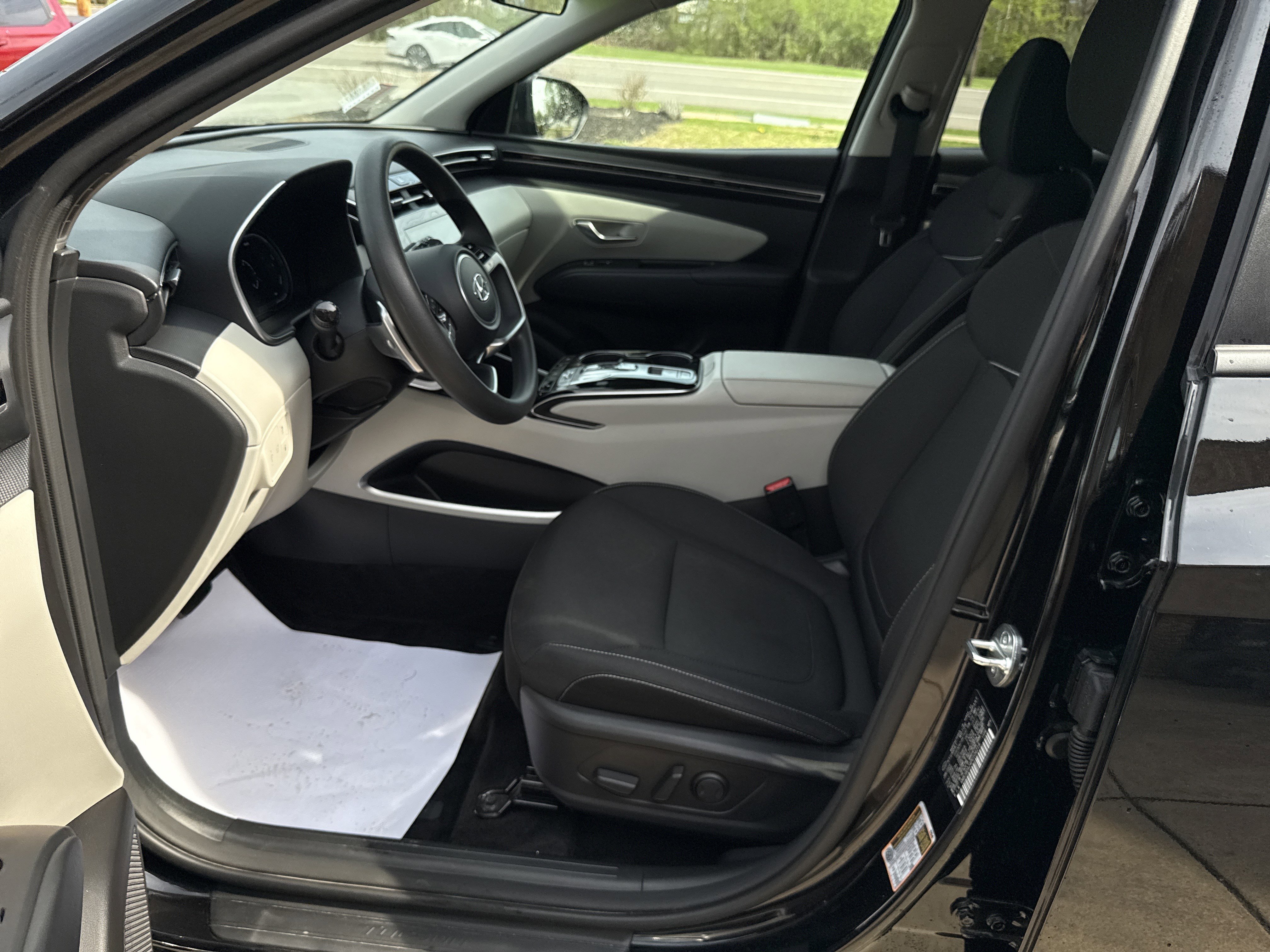 Certified 2023 Hyundai Tucson SEL AWD/4WD image 12