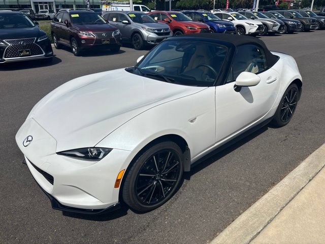 Used 2025 MAZDA MX-5 Miata Grand Touring w/ Appearance Package RWD image 6