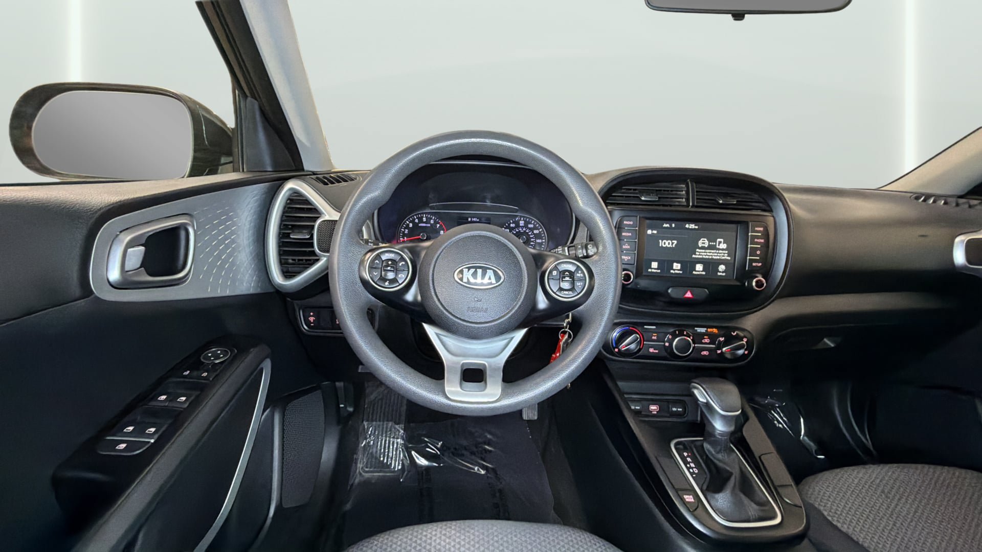 Used 2021 Kia Soul LX FWD image 17