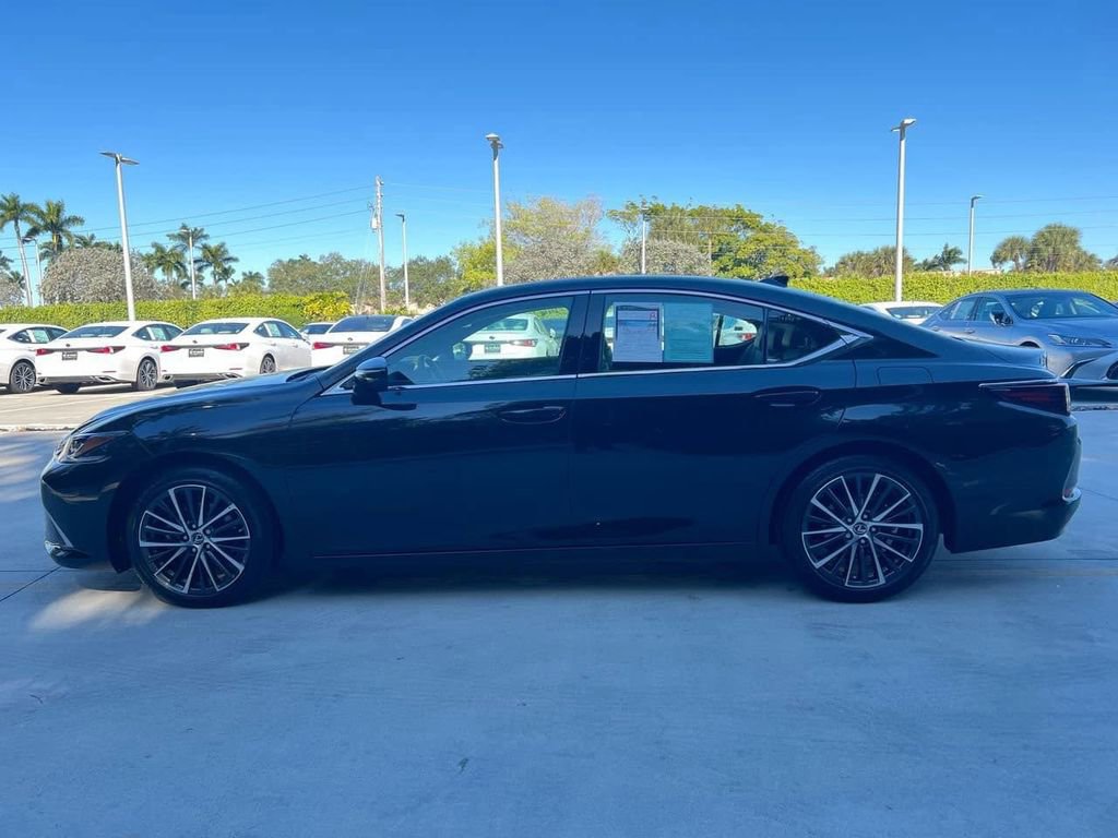 Certified 2024 Lexus ES 350 w/ Premium Package image 4