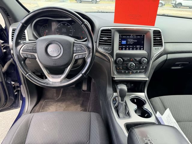 Used 2018 Jeep Grand Cherokee Laredo AWD/4WD image 17