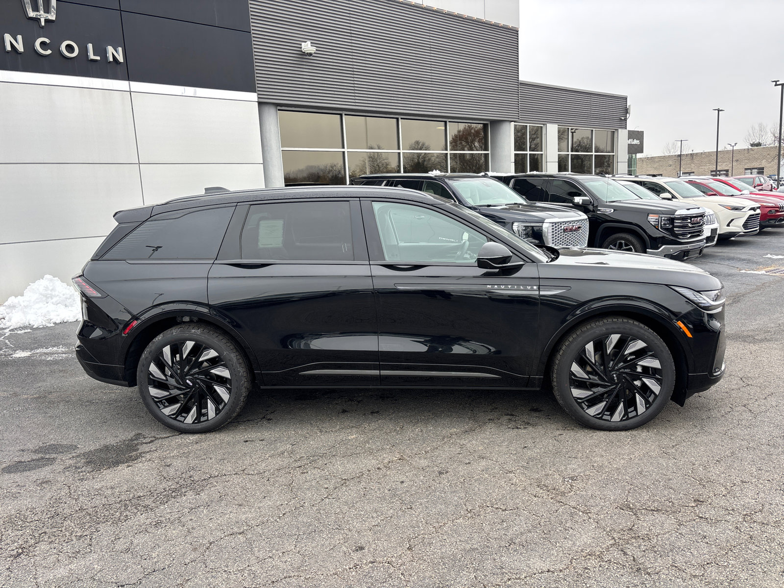 New 2026 Lincoln Nautilus Reserve image 8