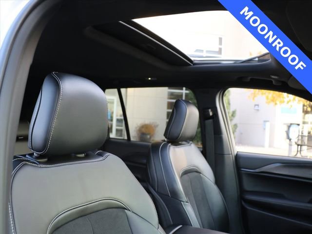 Used 2025 Jeep Grand Cherokee Altitude w/ Trailer Tow Package image 6