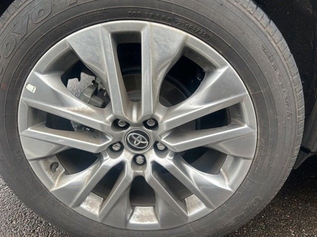 Used 2025 Toyota RAV4 XLE Premium image 12