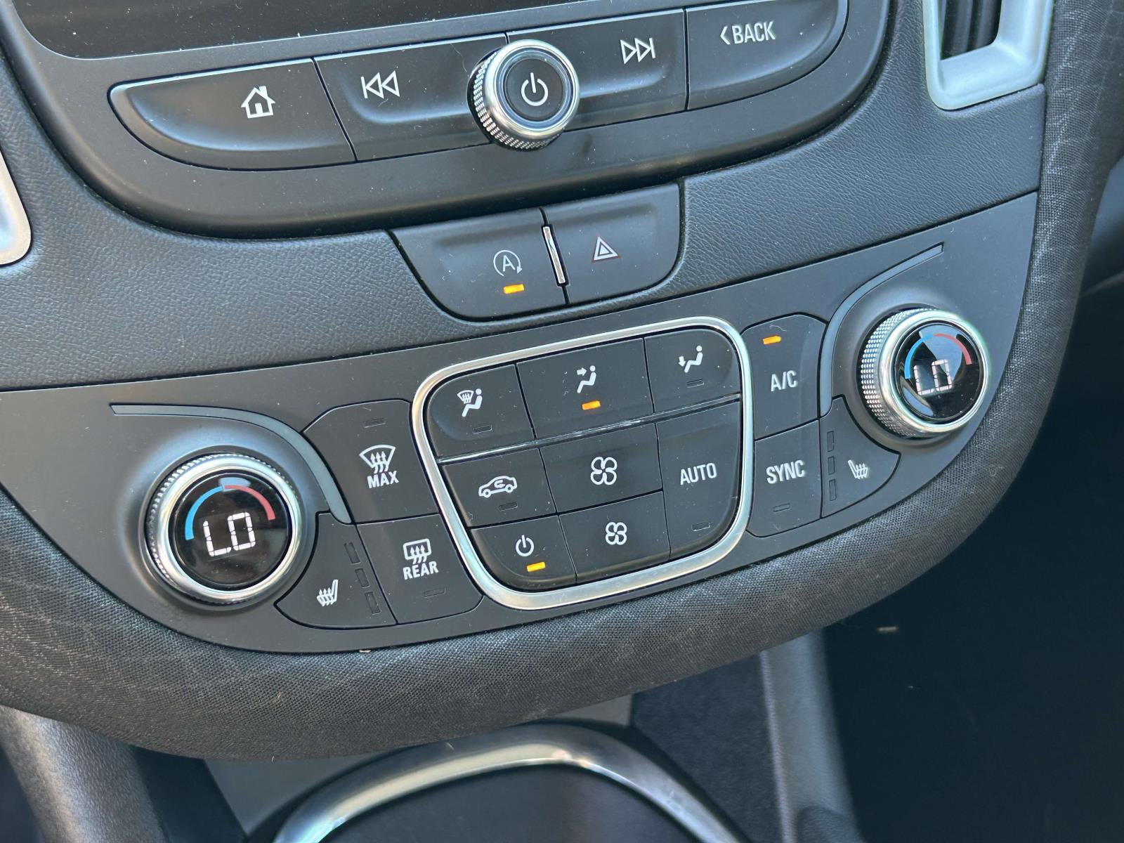 Used 2024 Chevrolet Malibu LT image 23