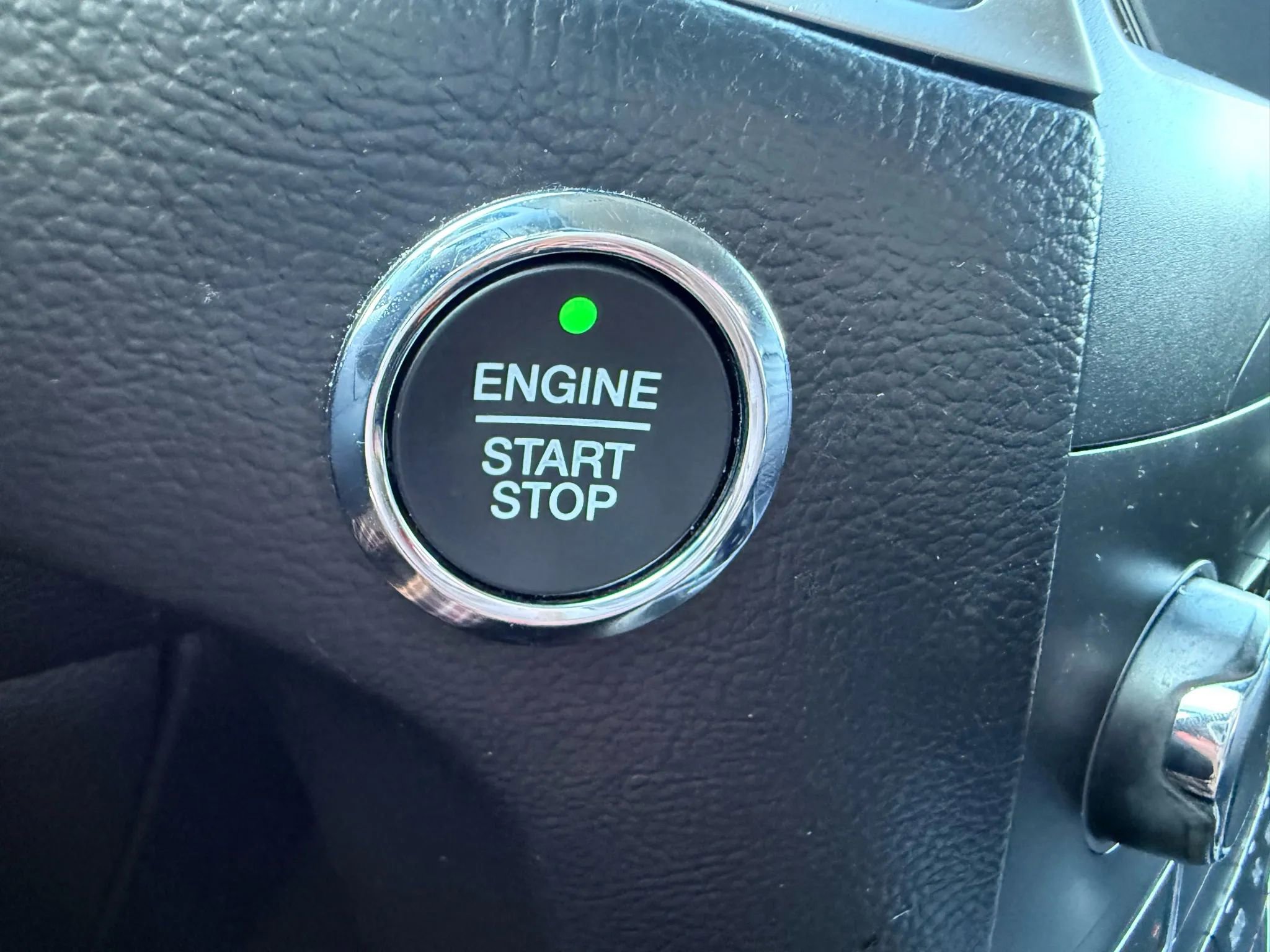 Used 2019 Ford Edge SEL w/ Equipment Group 201A image 18