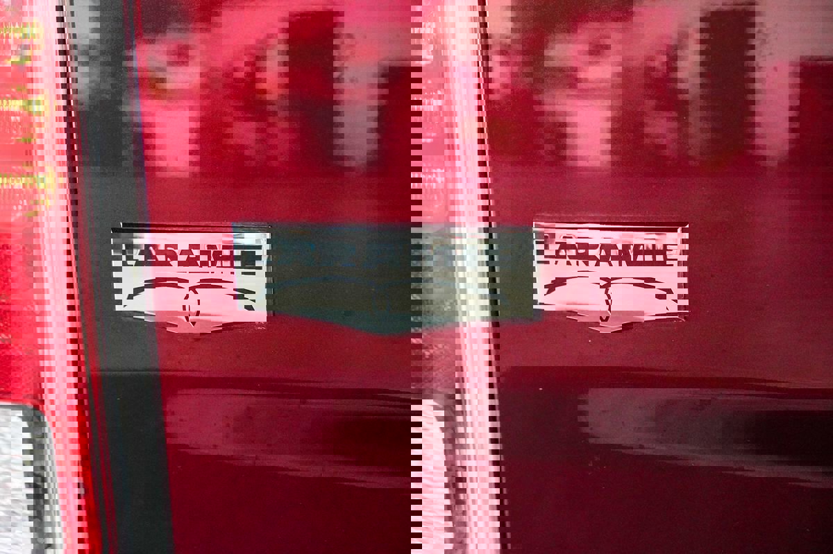 Used 2018 RAM 1500 Laramie image 10