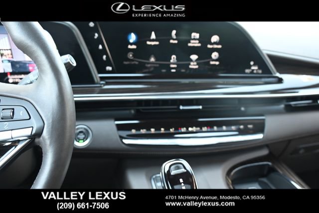 Used 2021 Cadillac Escalade Premium Luxury w/ Driver Assist Tech Package AWD/4WD image 17