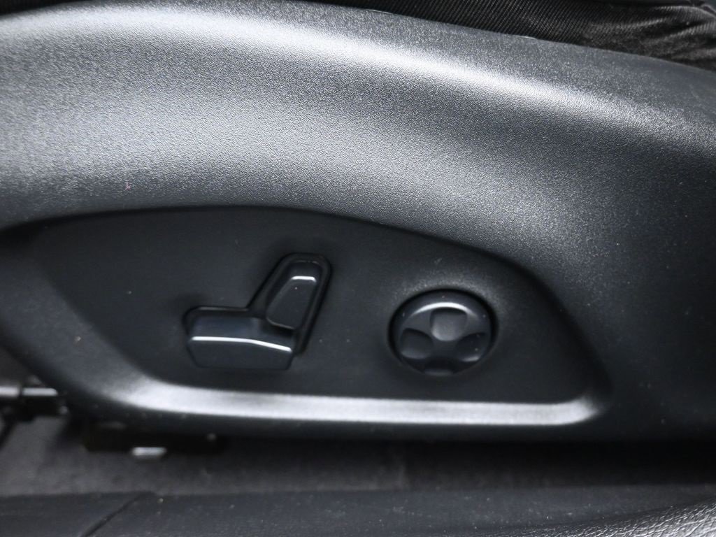 Used 2020 Jeep Compass Limited image 12