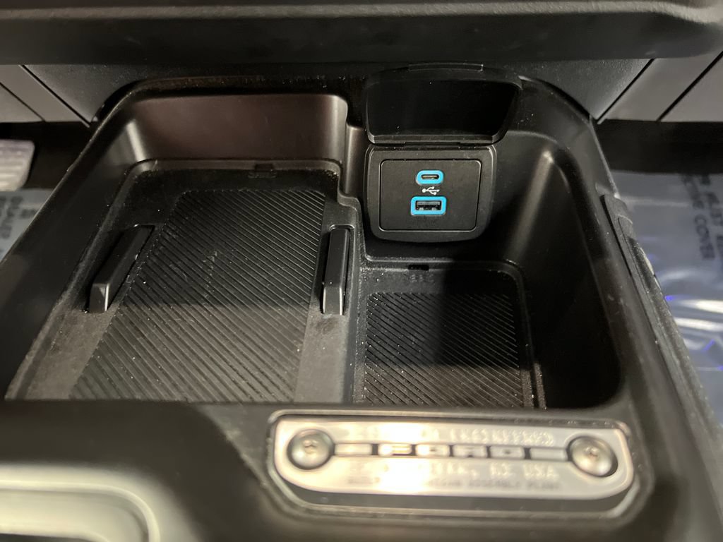 Used 2025 Ford Bronco Outer Banks AWD/4WD image 48