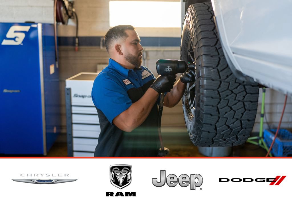 Used 2024 RAM 1500 Warlock RWD image 7