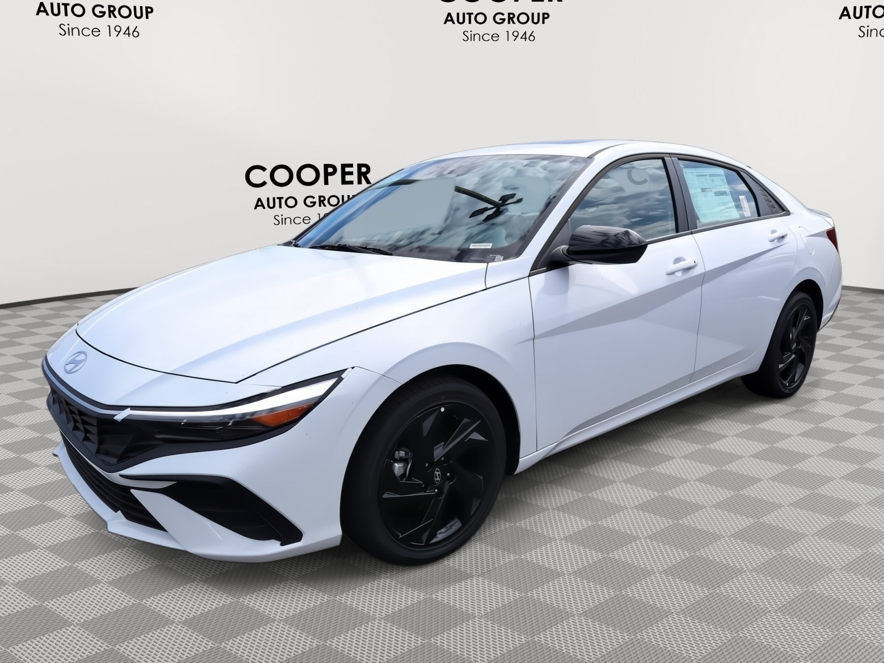 New 2026 Hyundai Elantra SEL Sport FWD image 3