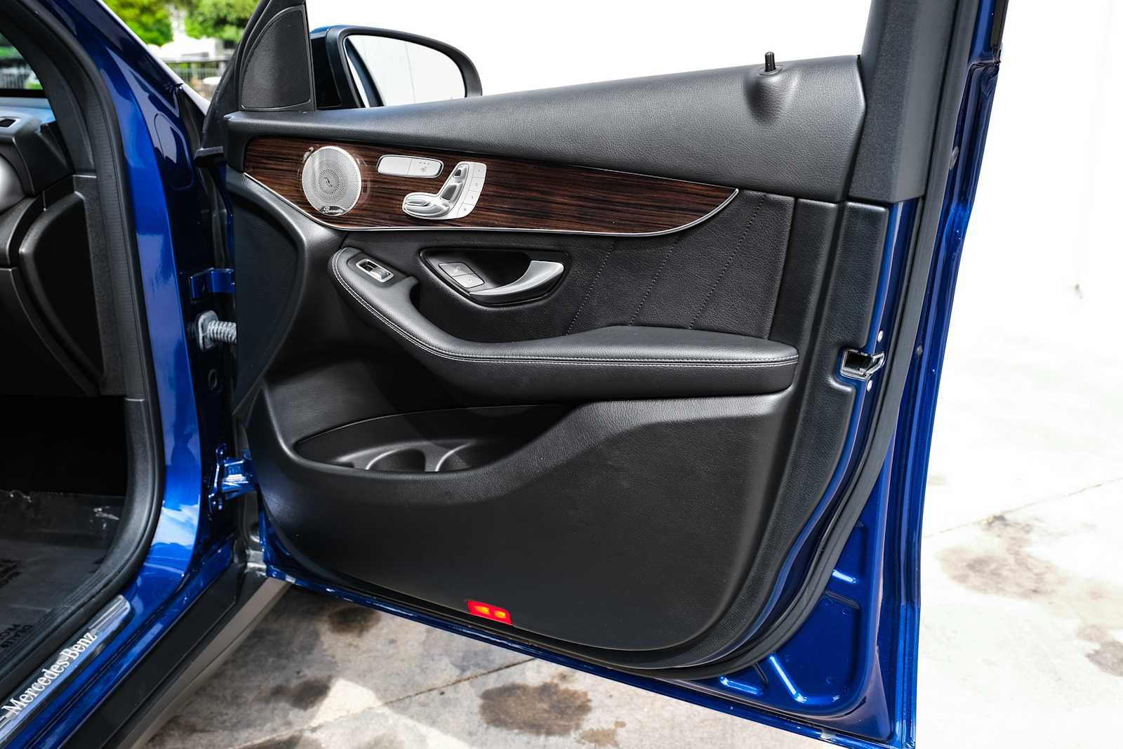 Used 2021 Mercedes-Benz GLC 300 image 48