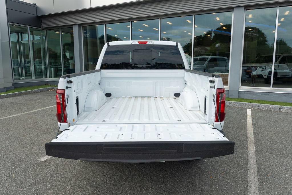 New 2026 Ford F150 XLT w/ Equipment Group 303A High AWD/4WD image 12