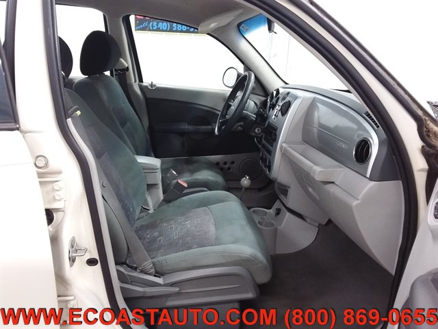 Used 2008 Chrysler PT Cruiser FWD image 13