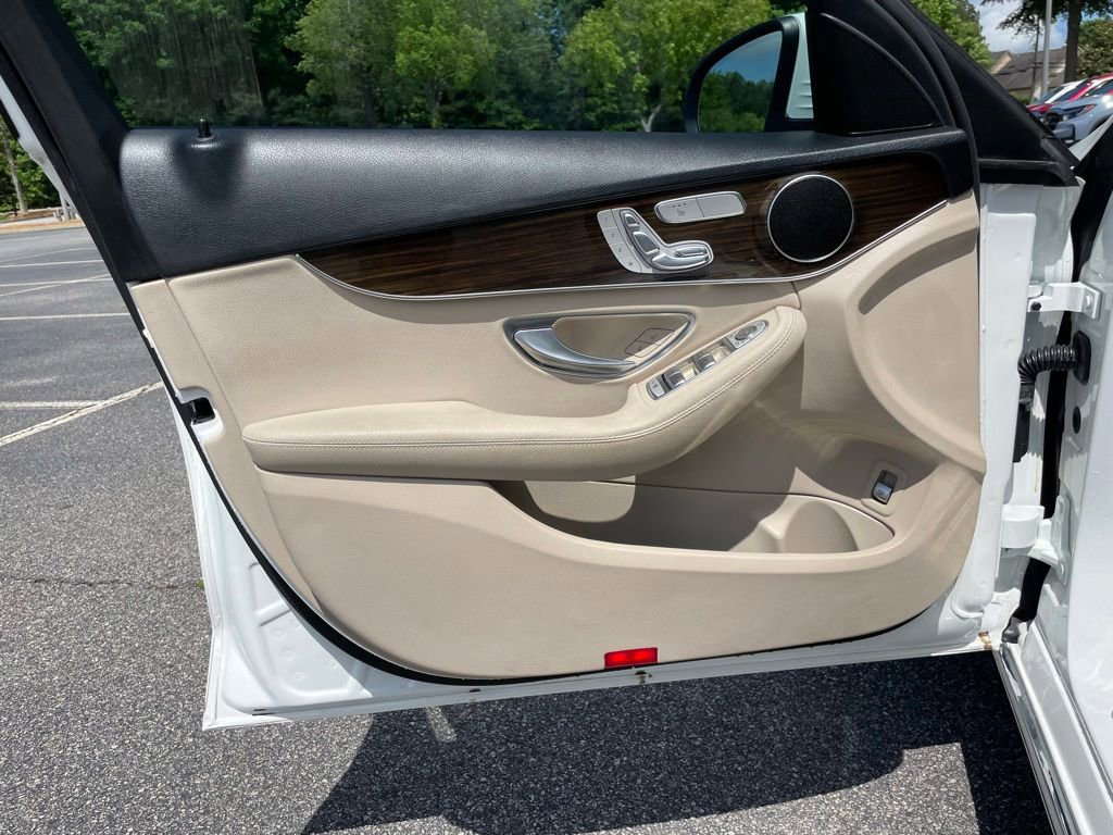 Used 2021 Mercedes-Benz C 300 Sedan image 22