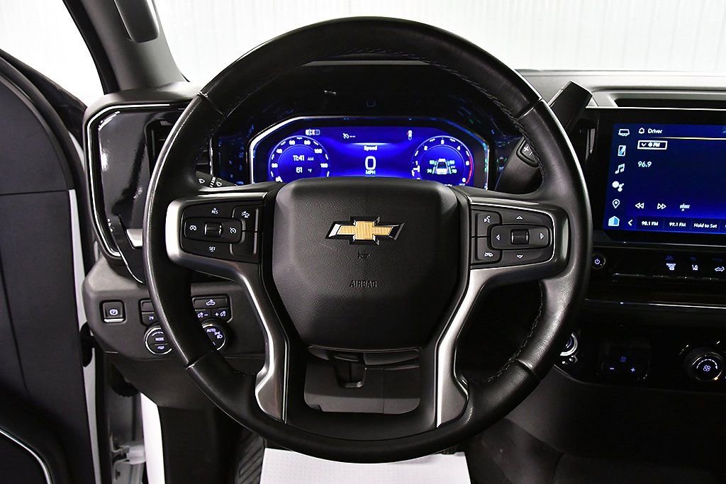 Used 2024 Chevrolet Silverado 2500 LT image 20