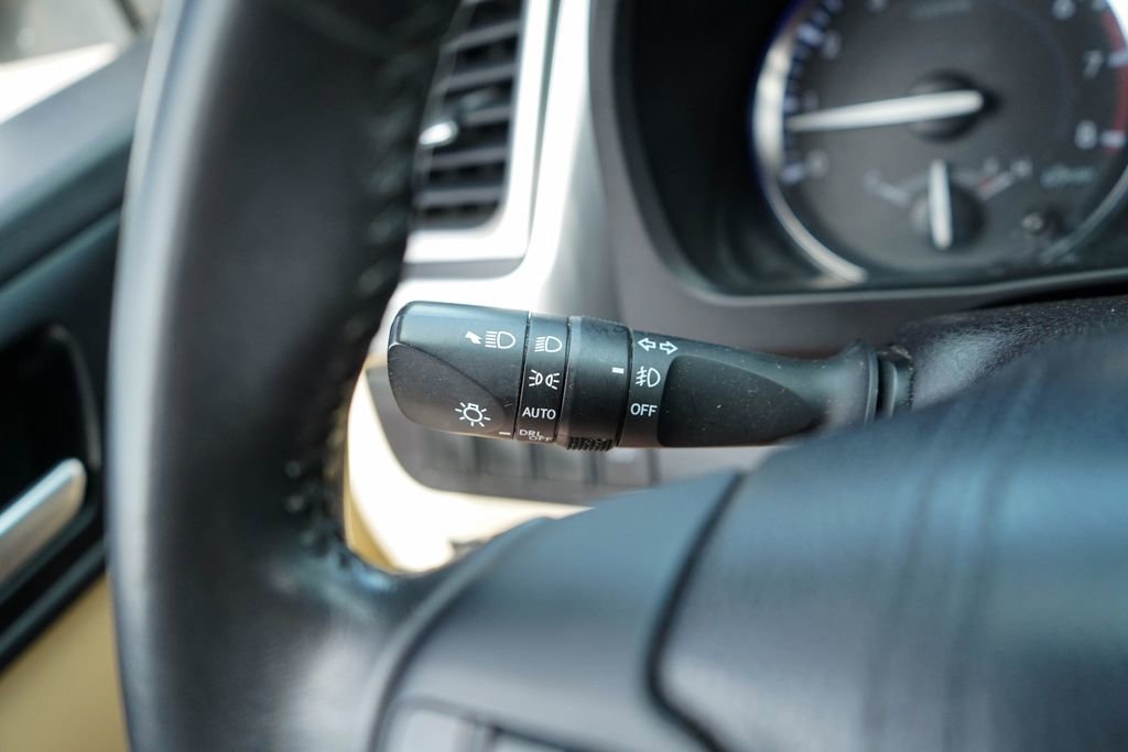 Used 2015 Toyota Highlander XLE image 30