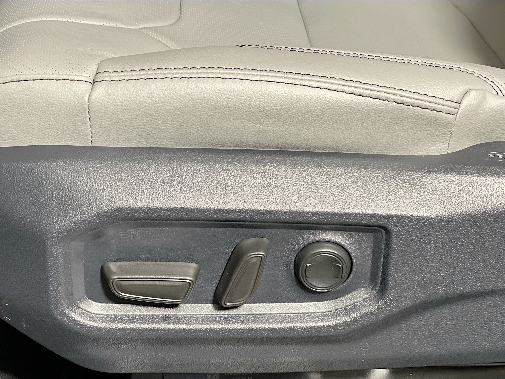 New 2026 Toyota Tundra Limited AWD/4WD image 15