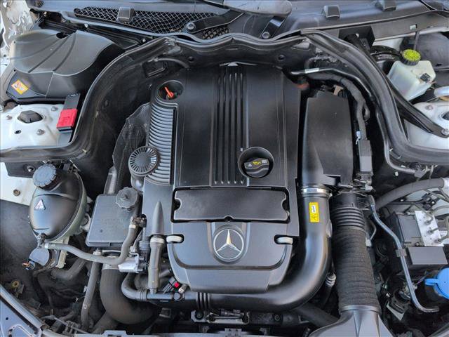 Used 2013 Mercedes-Benz C 250 Sedan image 24