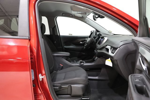 Used 2023 GMC Terrain SLE w/ Driver Convenience Package FWD image 33