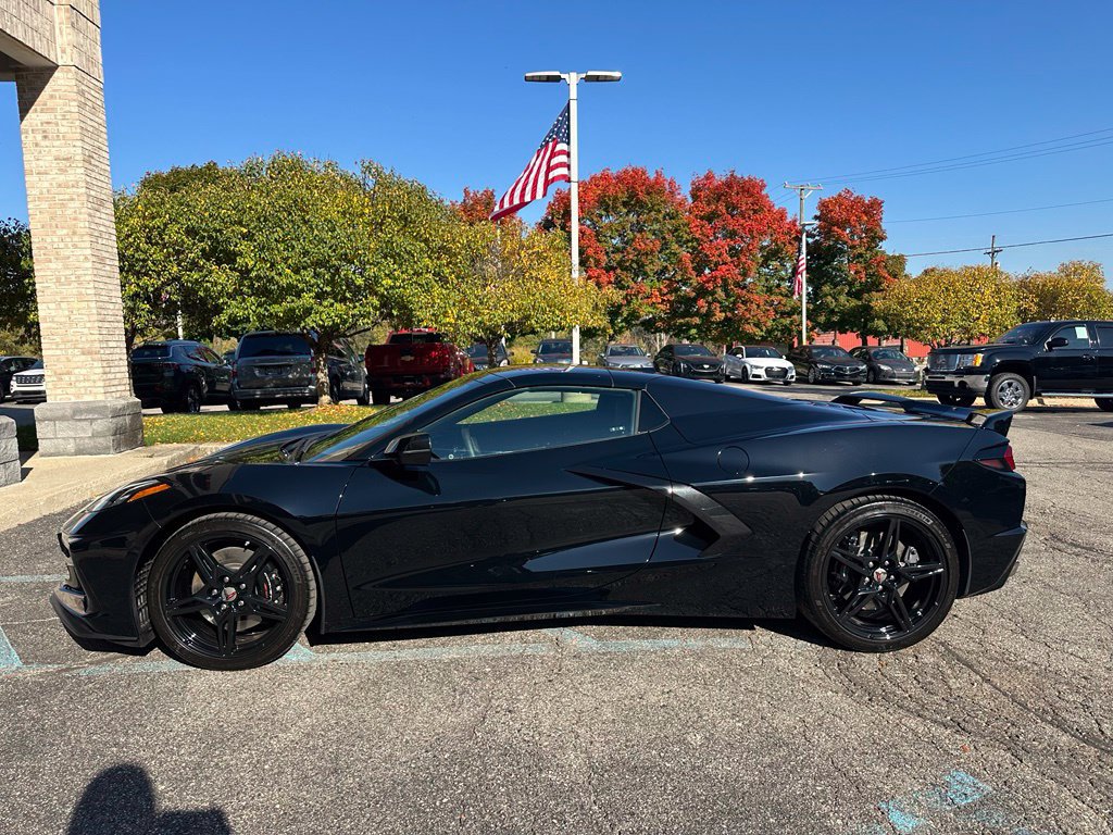 Used 2024 Chevrolet Corvette Stingray Convertible w/ Z51 Performance Package RWD image 24