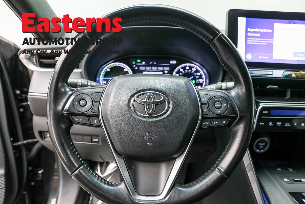 Used 2023 Toyota Venza Nightshade AWD/4WD image 10