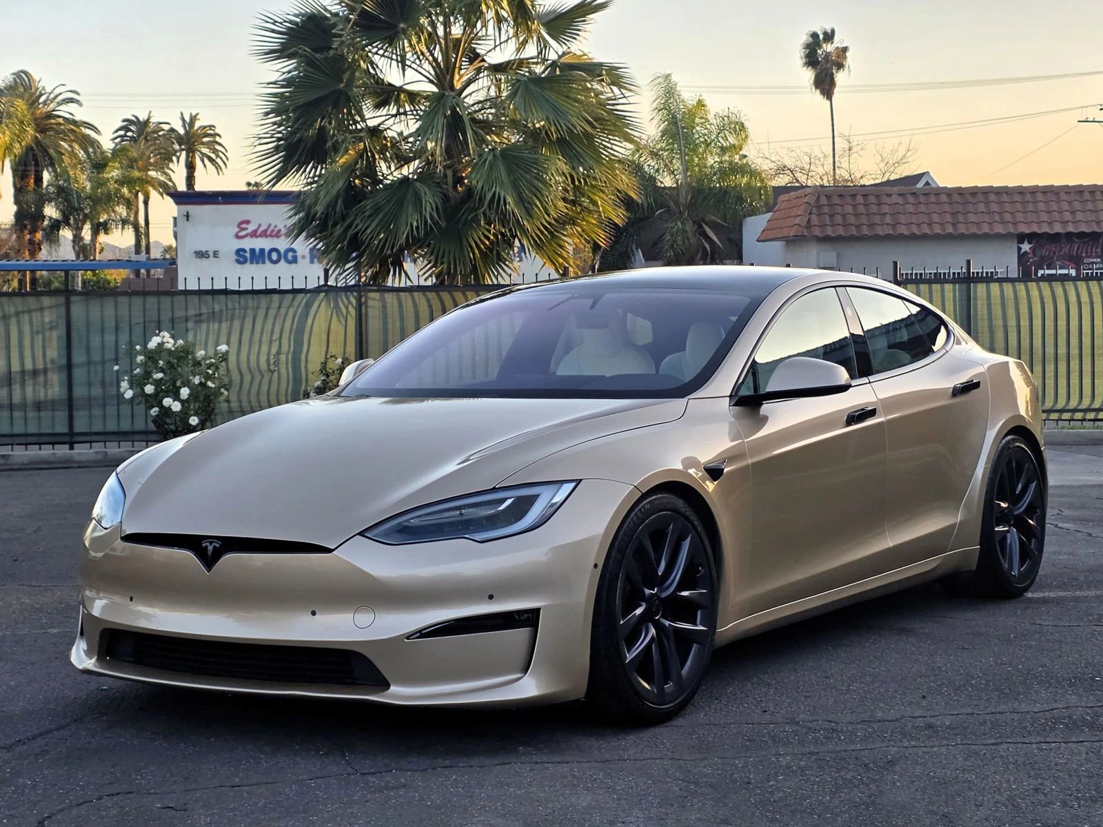 Used 2021 Tesla Model S Plaid AWD/4WD image 1