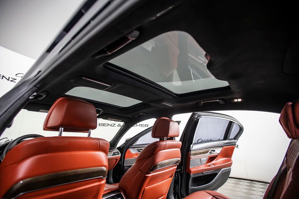 Used 2019 BMW M760i xDrive w/ Luxury Rear Seating Package AWD/4WD image 22