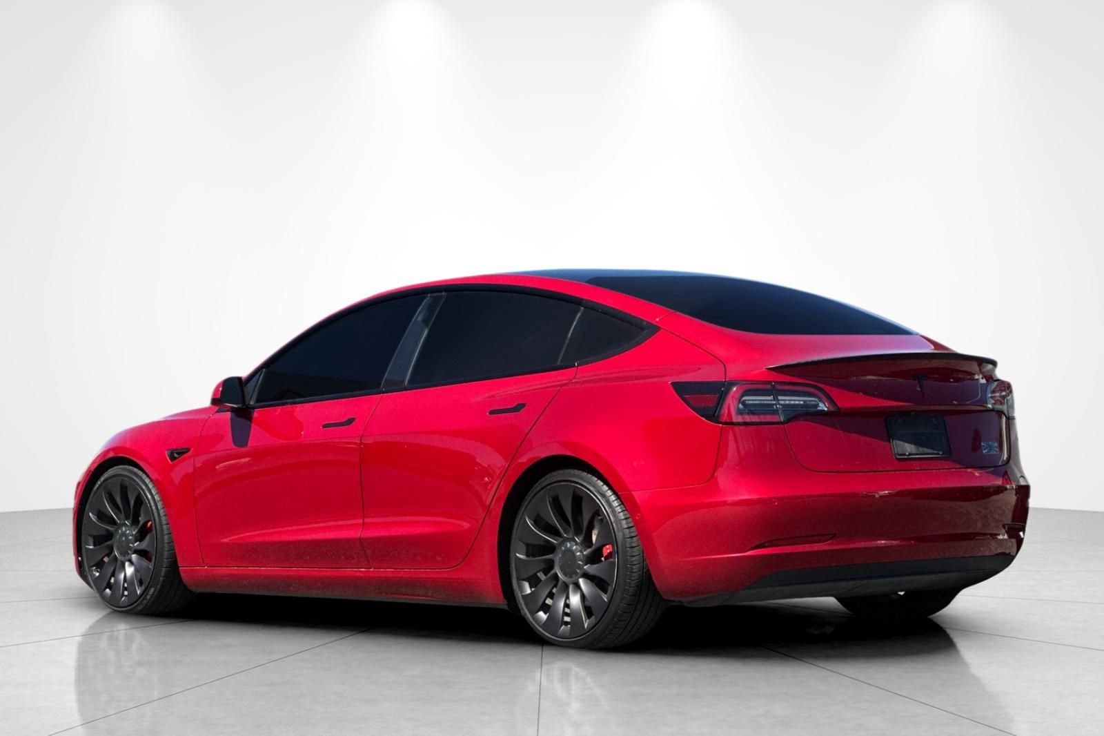 Used 2021 Tesla Model 3 Performance image 4