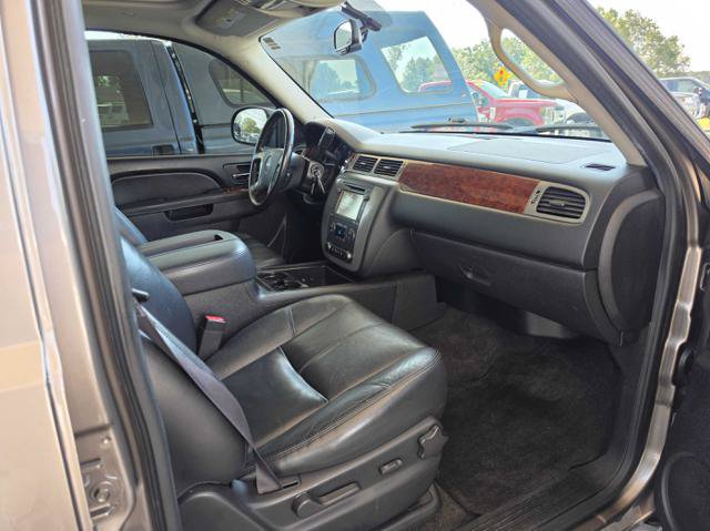 Used 2013 GMC Yukon SLT AWD/4WD image 17