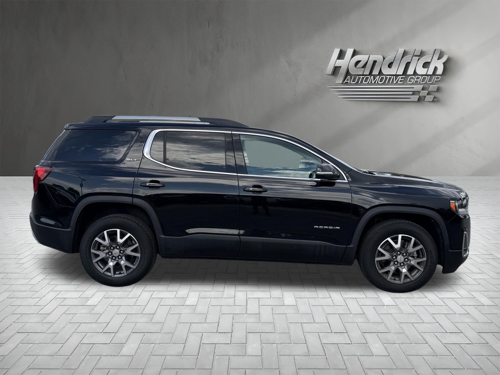 Used 2023 GMC Acadia SLT w/ Technology Package AWD/4WD image 10