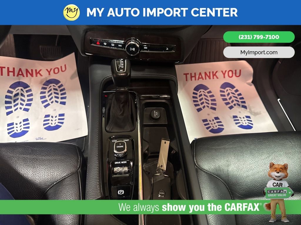 Used 2017 Volvo XC90 T6 Momentum w/ Momentum Plus Package image 23