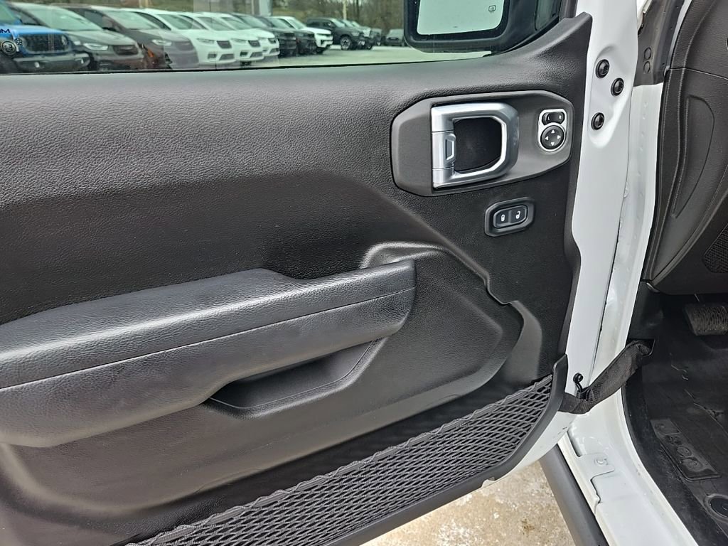 Used 2023 Jeep Wrangler Unlimited image 36