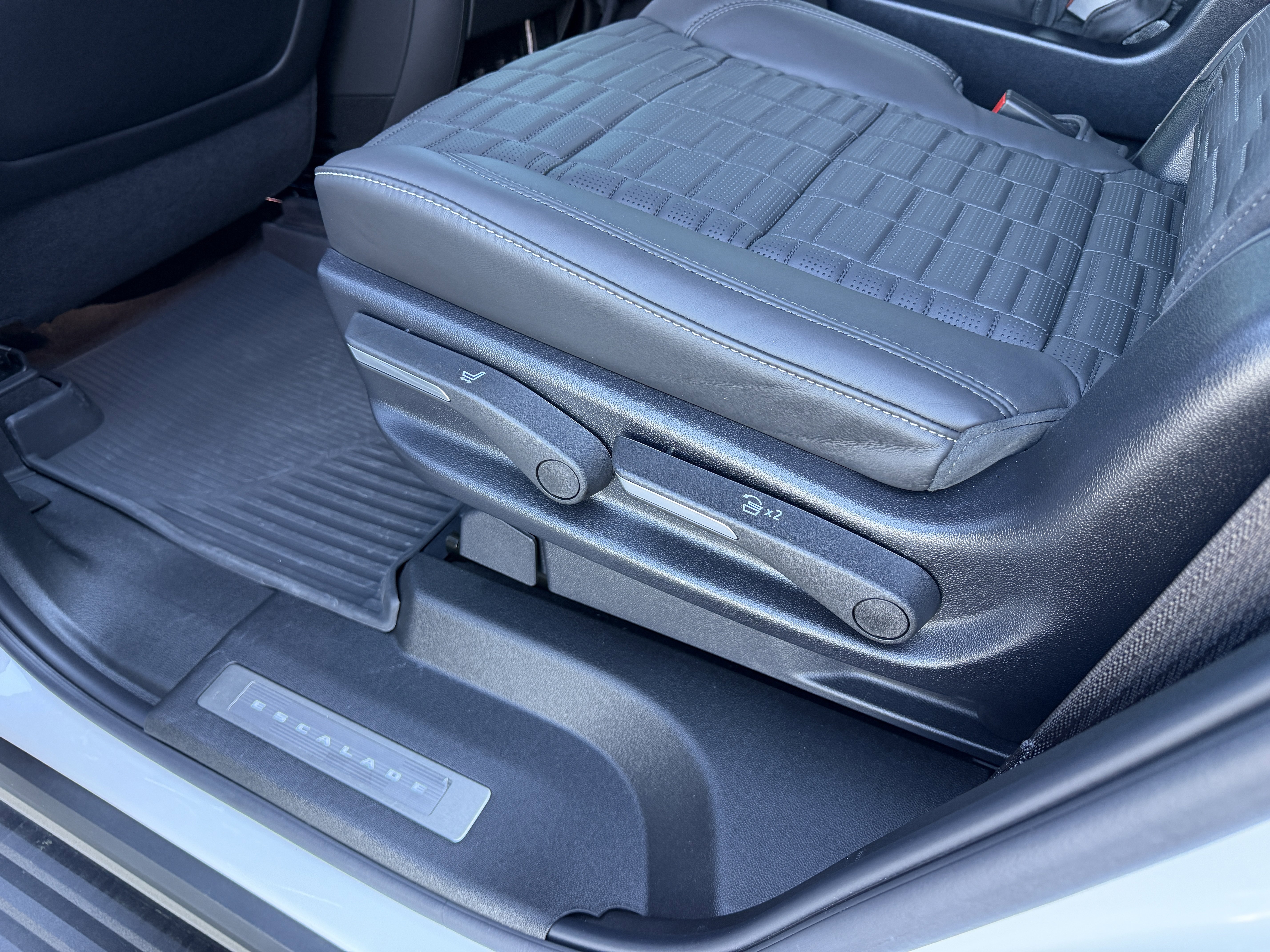 Used 2025 Cadillac Escalade V image 20