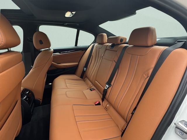 Used 2023 BMW 530i xDrive AWD/4WD image 15