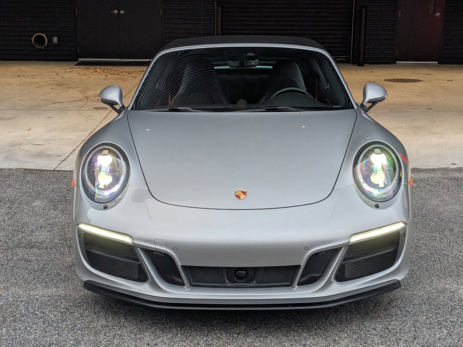 Used 2018 Porsche 911 Targa 4 GTS image 6