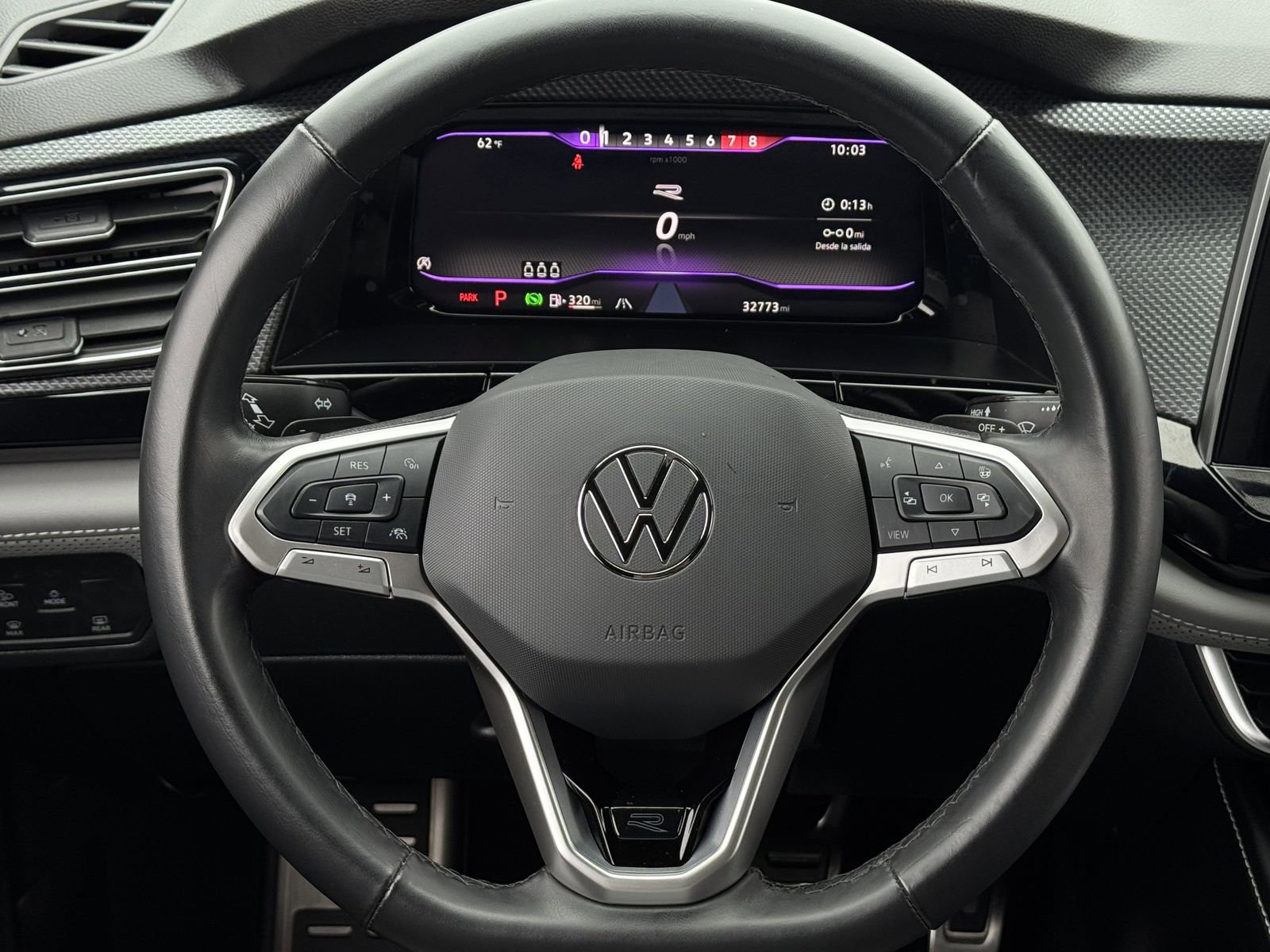 Used 2024 Volkswagen Atlas Cross Sport SEL R-Line AWD/4WD image 16