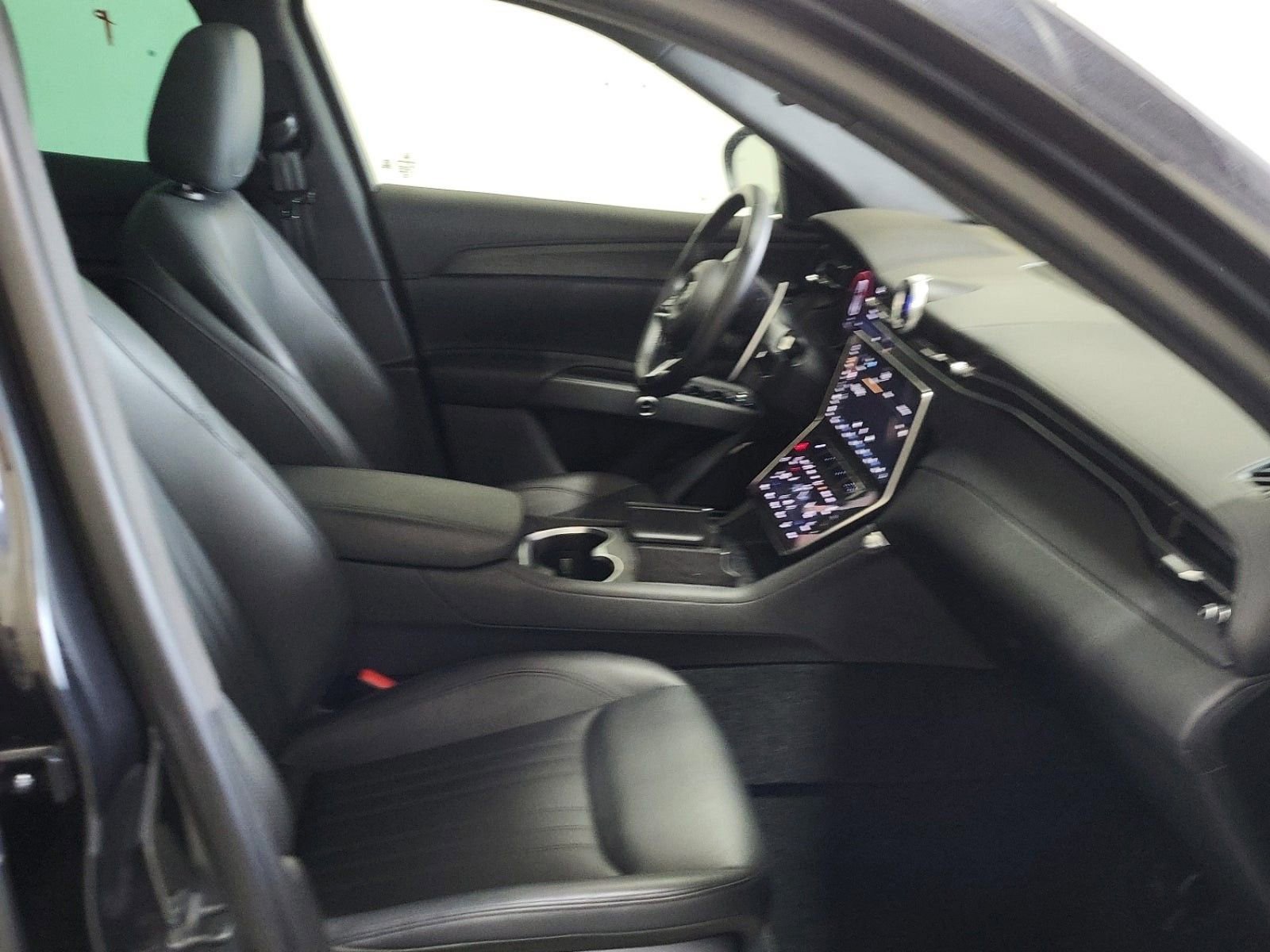 Used 2023 Maserati Grecale Modena AWD/4WD image 4