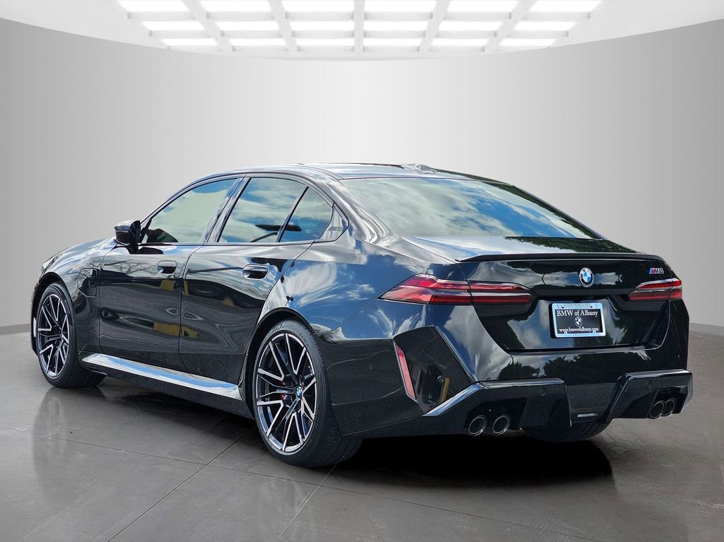 New 2026 BMW M5 w/ Carbon Package image 4