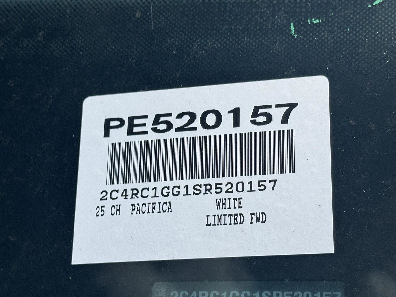 Used 2025 Chrysler Pacifica Limited FWD image 46