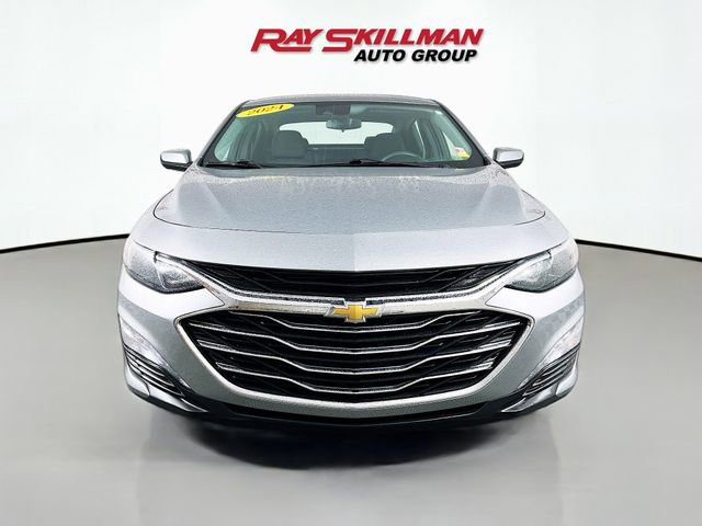 Used 2024 Chevrolet Malibu LT image 2