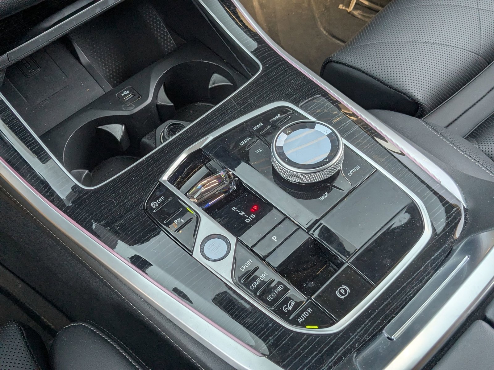 Used 2025 BMW X5 M60i w/ Executive Package image 16