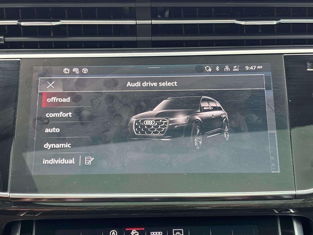 Used 2025 Audi Q7 3.0T Premium Plus AWD/4WD image 27