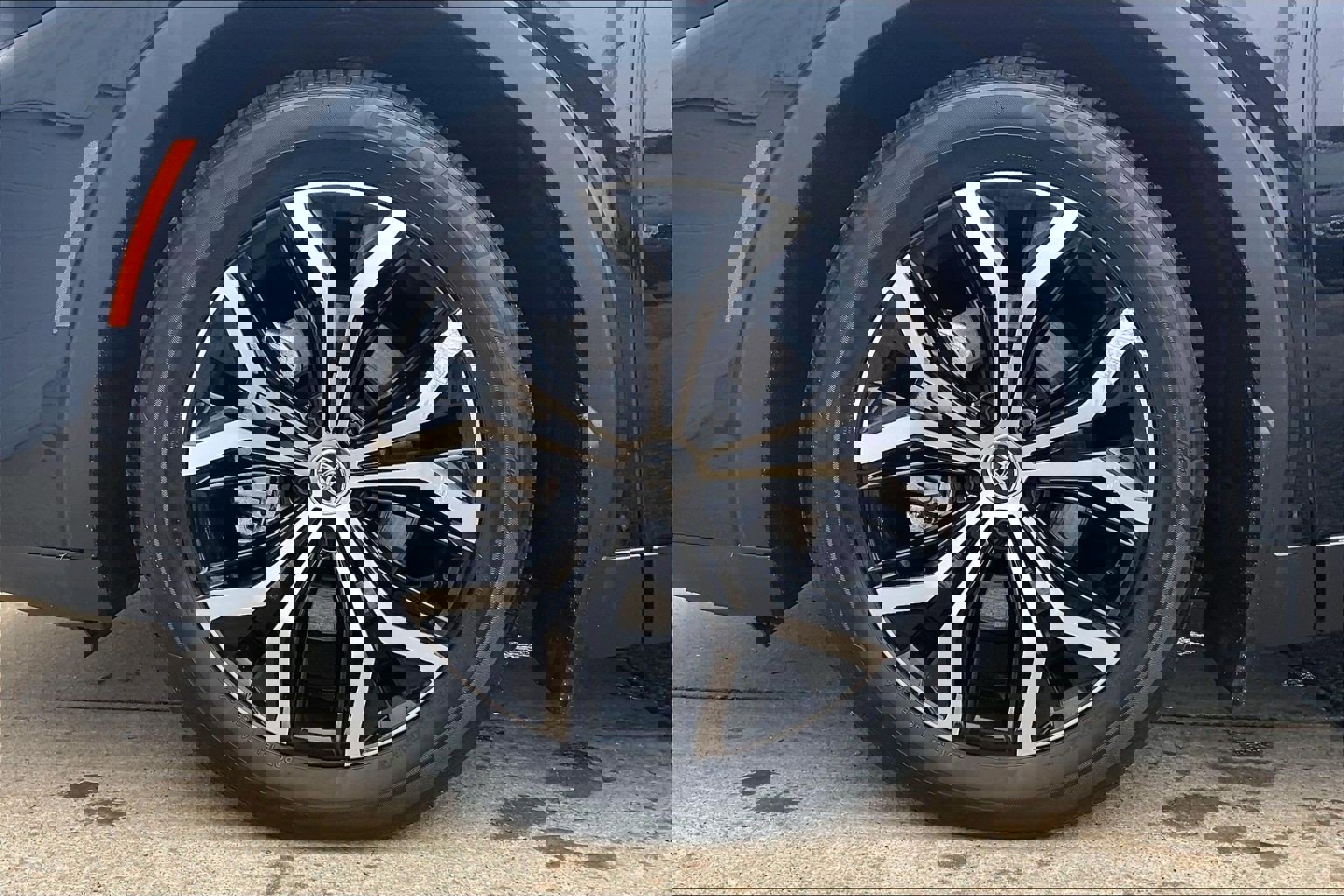 Used 2025 Toyota Crown XLE image 11