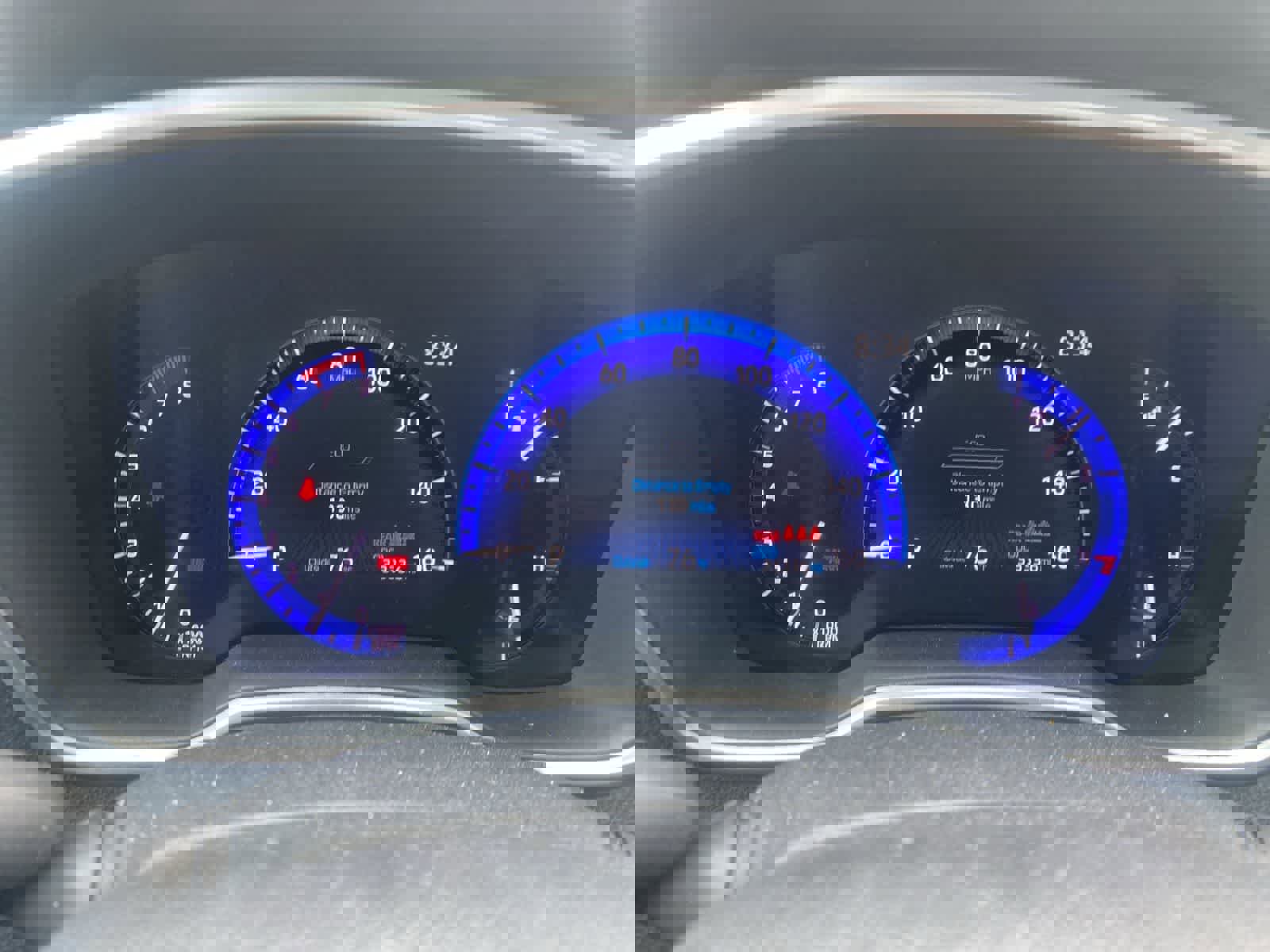 Used 2022 Toyota Corolla Cross XLE w/ Convenience Package image 14